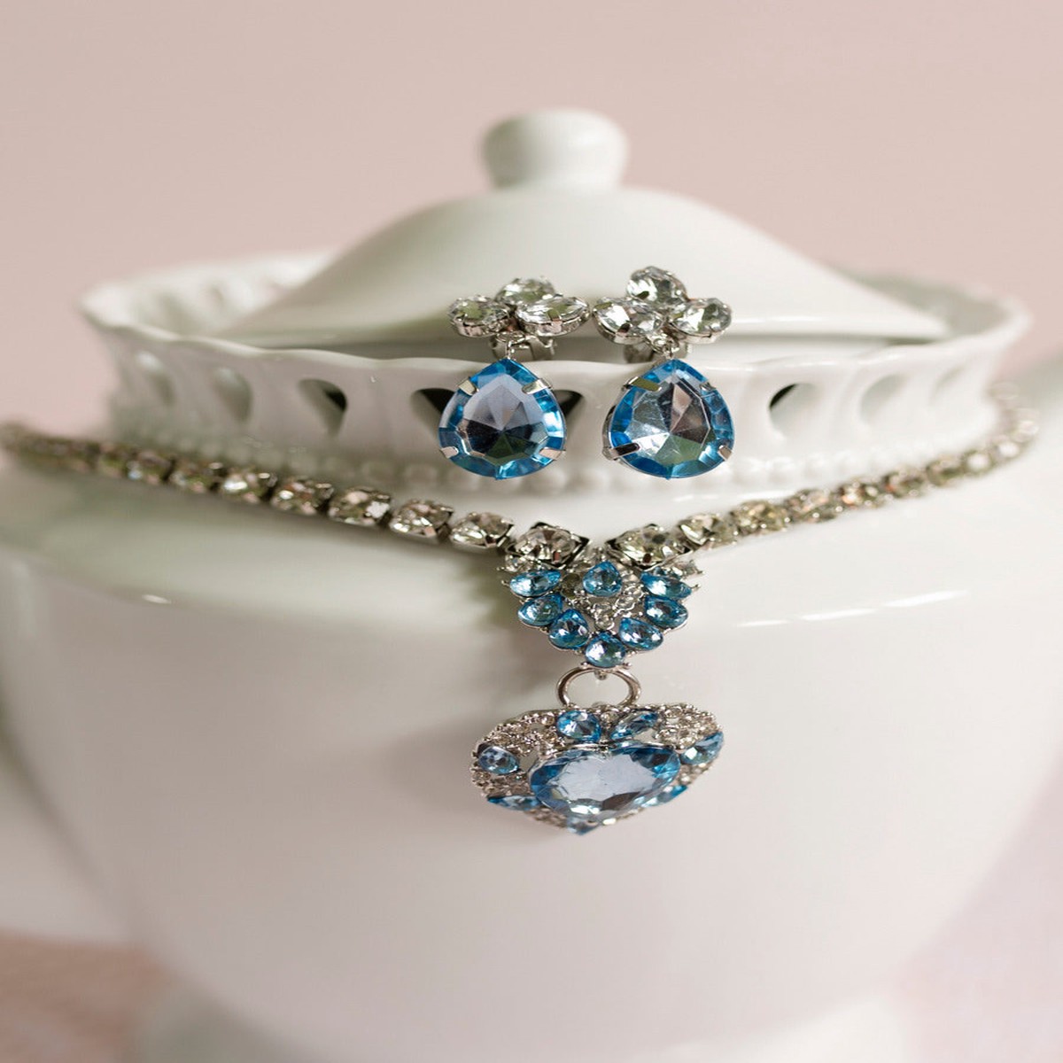 The Marilyn PinkSilver 4pc Set