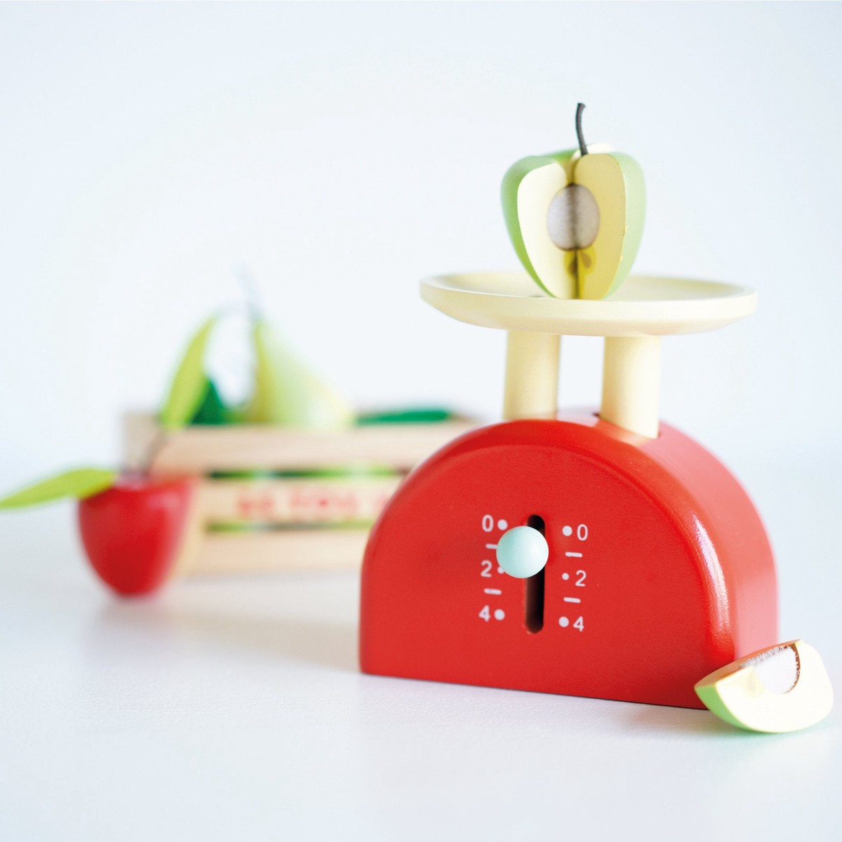 Le Toy Van Weighing Scales